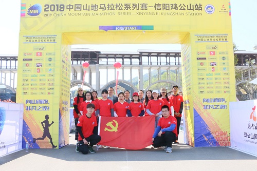 beat365中文官方网站学子积极参与志愿服务活动获好评