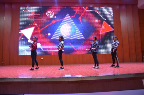 beat365中文官方网站“樱邀而来，语梦同行”漾年华外语文化节晚会华丽上演